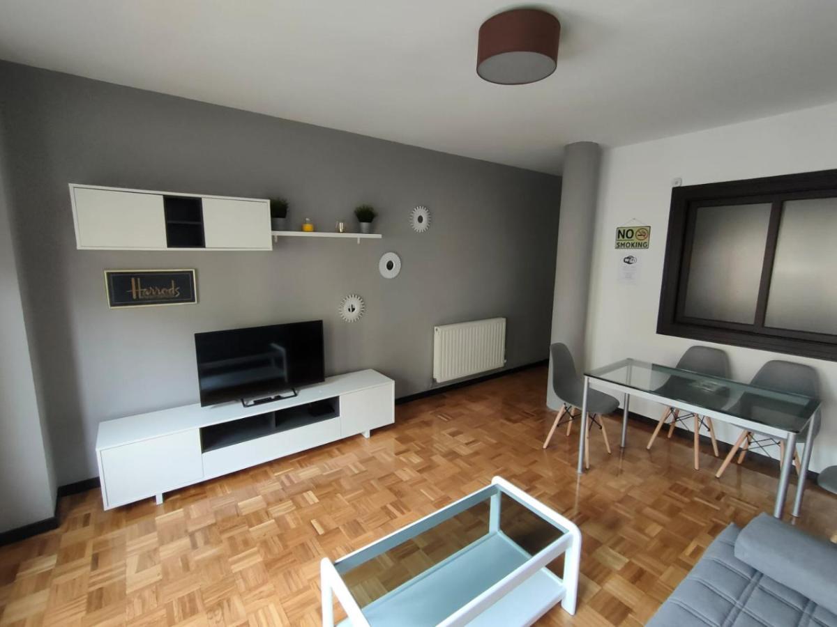 Casa Daniela Apartamentos Estella Exteriör bild